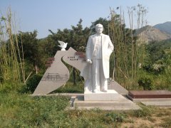 艺术碑雕|青山绿水间，傅作义将军留想碑熠熠生辉